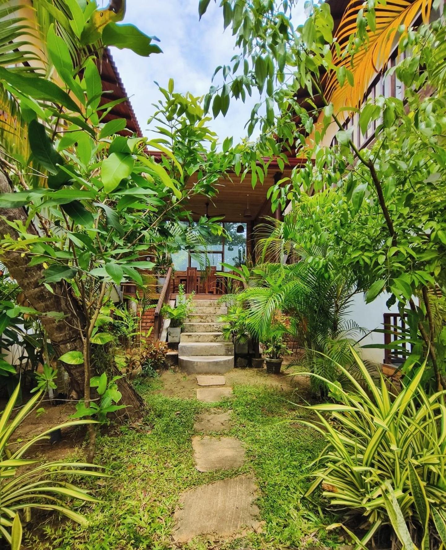 The Lookout Lodge Tangalle Extérieur photo